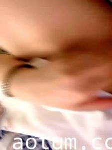小美女爱诱惑清纯极品萝莉萌妹纸小尺度诱惑，圆润美臀好身材撩起衣服揉奶子，掰开粉穴特写，洞洞很小还需要