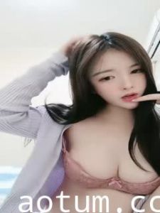 1#颜值女神露脸精彩大秀直播，漏出性感的大奶子，给狼友看自己的性爱短片