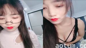 纤瘦马甲身材爆乳学妹，极致诱惑等你征服！